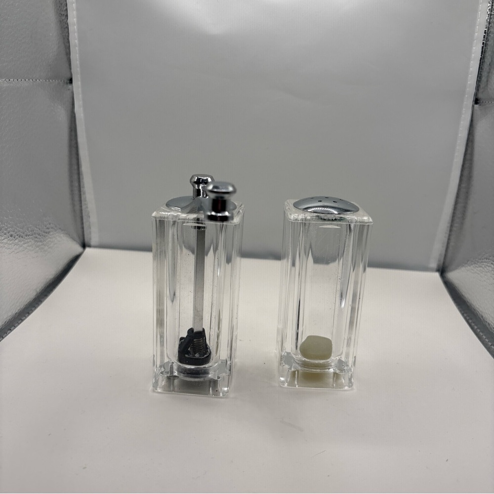 Vintage Clear Acrylic Plastic MCM Rectangle Saltshaker Pepper Grinder 3.5" Tall